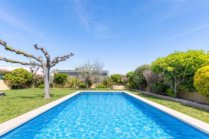 Casa rural para 7 personas, con vistas además de terraza y jardín - 1