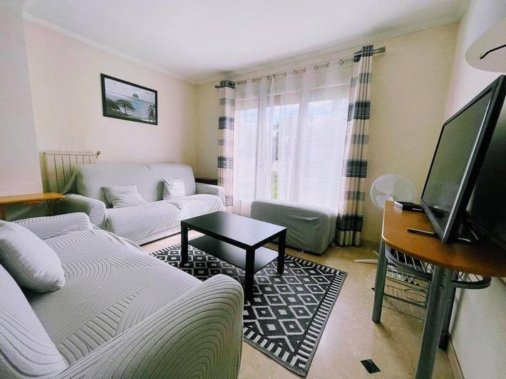 Location de vacances pour 10 personnes, avec Terrasse et Jardin à Noisy-le-Grand