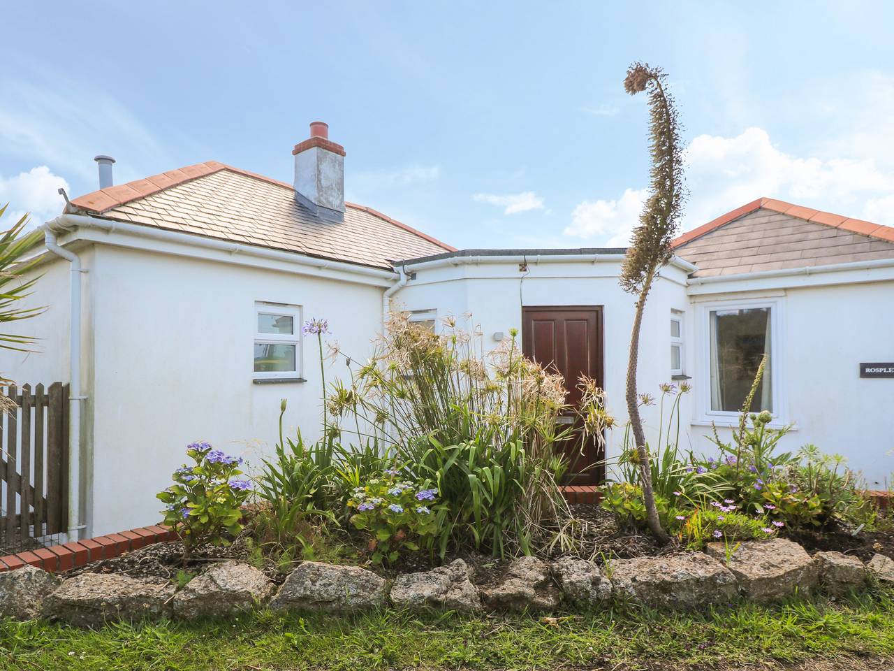 Rospletha Bungalow in Porthcurno, Cornwall
