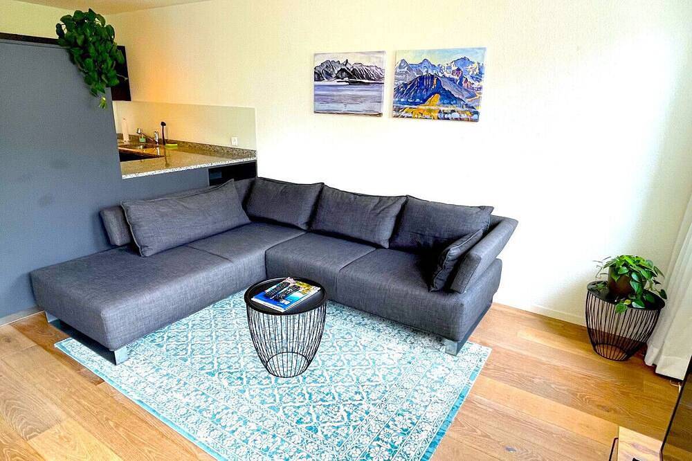 Apartamento entero, Swisshut Modern 10min Interlaken West Station - Apart. Blume 1 in Interlaken, Lago de Thun