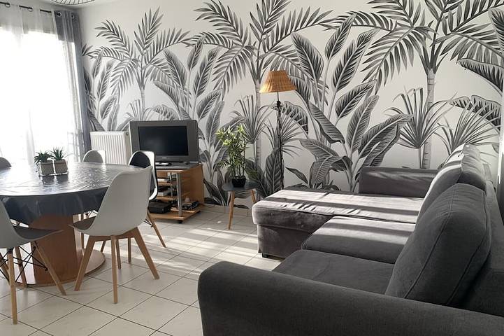 Location de vacances pour 8 personnes, avec jardin et balcon à Chessy