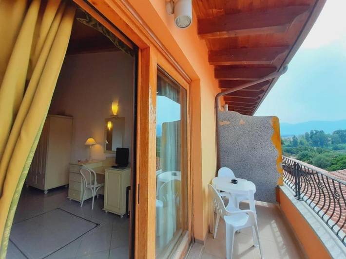 Hôtel pour 2 personnes, avec jardin ainsi que vue et piscine, animaux acceptés à Guspini - 3