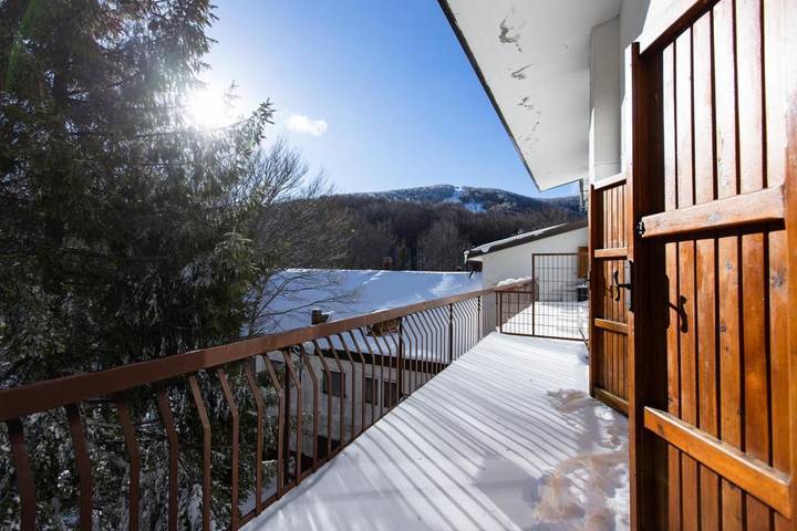 Casa vacanza per 4 persone, con Balcone e Terrazza nonché Giardino e Panorama a Cusano Mutri