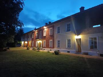 Gîte pour 2 personnes, avec jardin, animaux acceptés à Tigliole