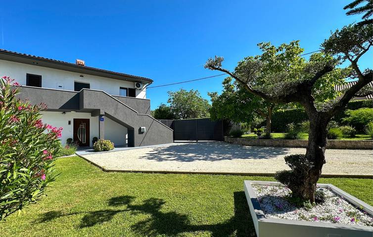 Gîte pour 6 personnes, avec Terrasse à Svetvinčenat