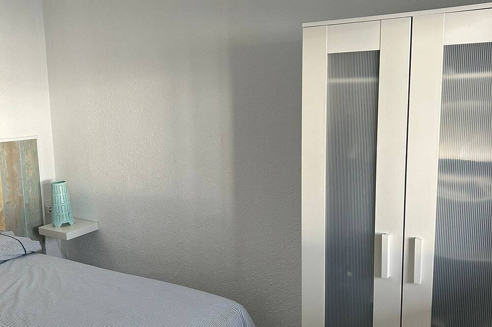 Apartamento entero, Acogedor apartamento en primera línea de playa. in Cullera, Costa de Valencia