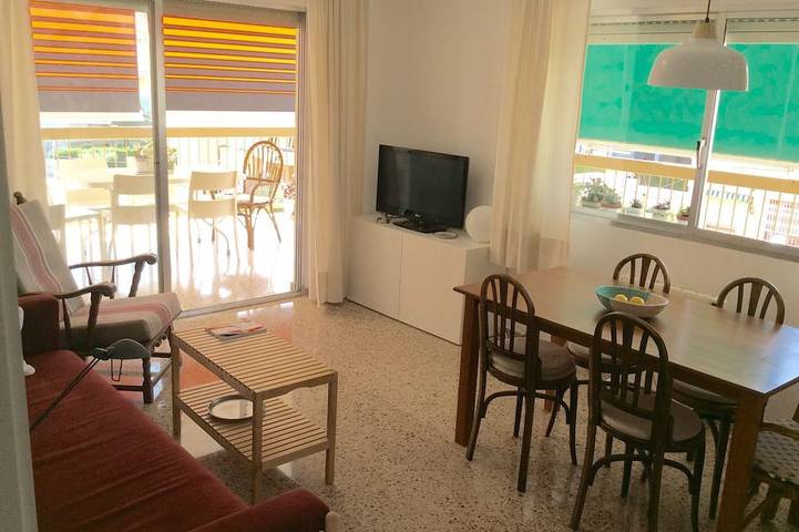 Apartamento para 7 personas, con piscina y jardín en Benicasim