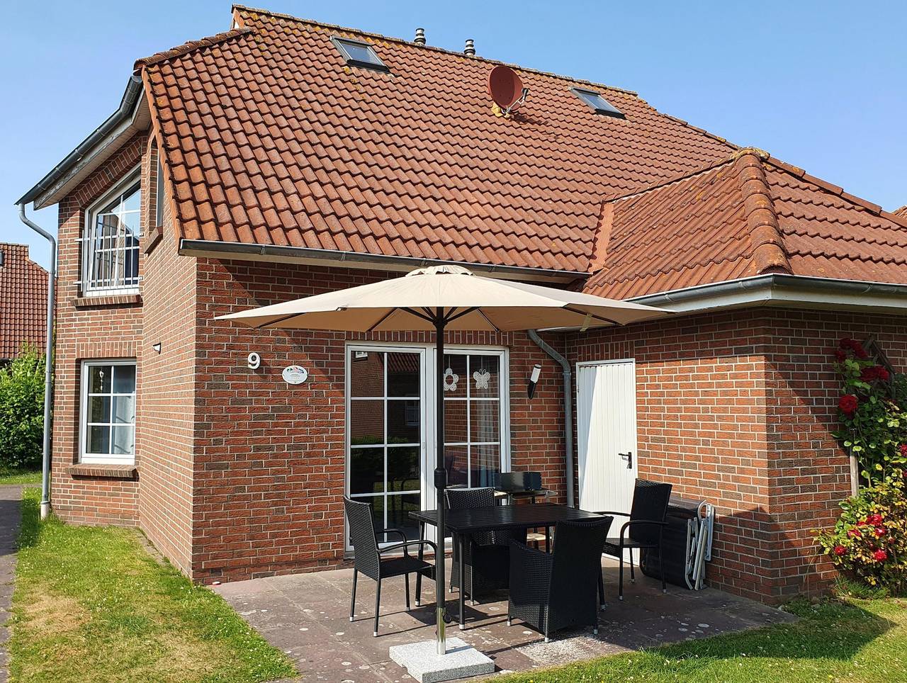 Fehaus Blume 1229, 2 Hunde buchbar in Neßmersiel, Dornum