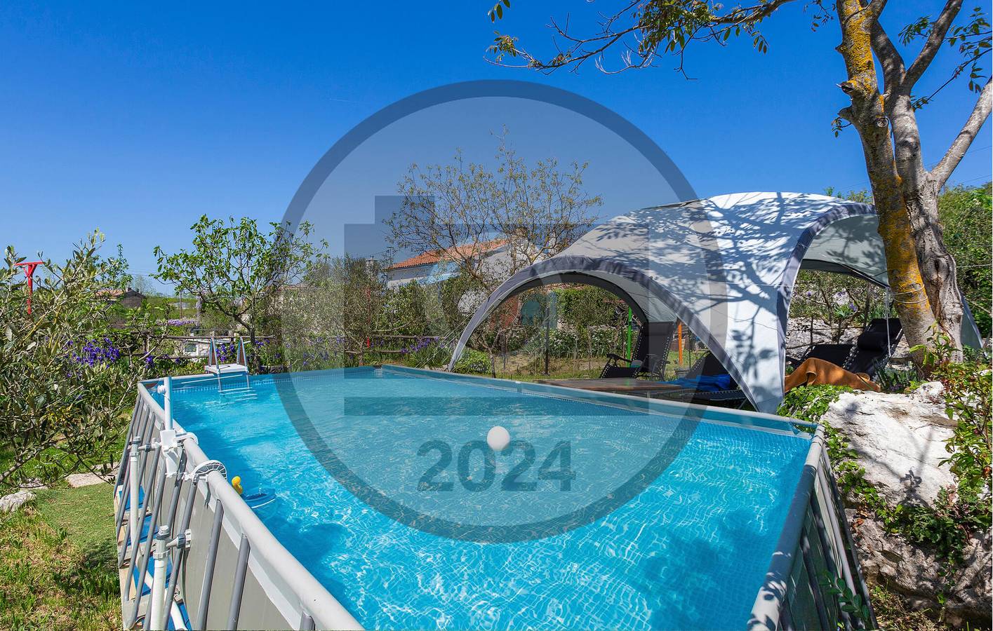 Charmant appartement avec piscine et terrasse près du restaurant Konoba Vinez in Vinez, Côte Est de l'Istrie