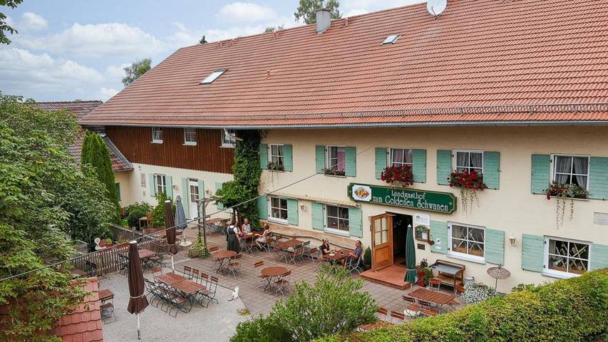 Hotel für 2 Personen, mit Garten und Ausblick in Mauerstetten