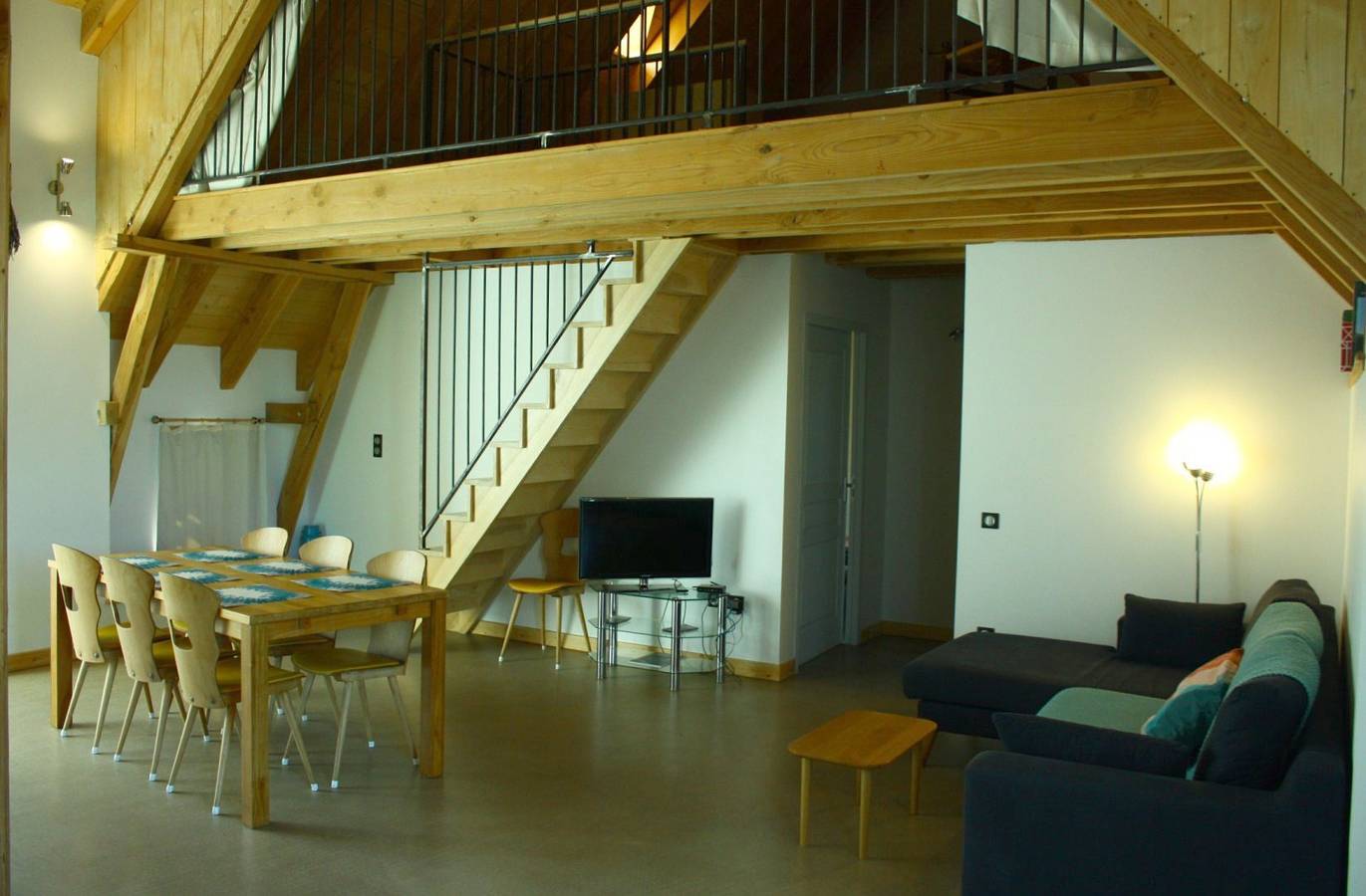 Gîte à la ferme, avec piscine, 4-6 personnes in Sainte-Marie (Cantal), Parc naturel régional des Volcans d'Auvergne