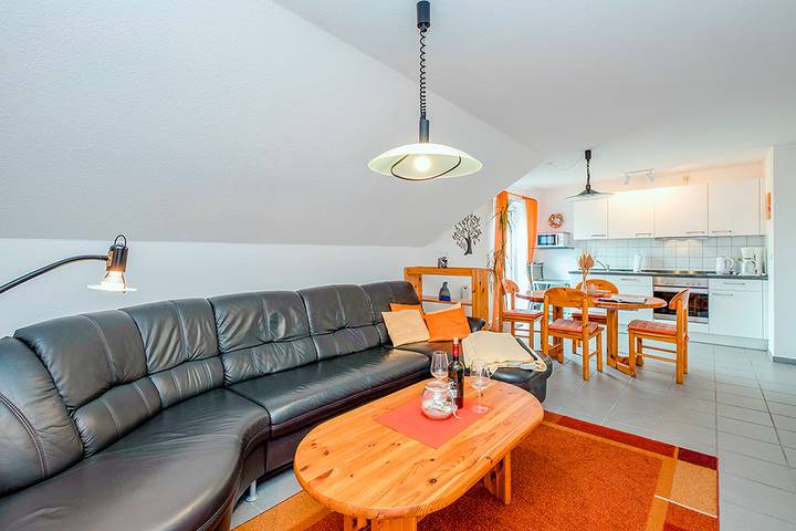 Ferienwohnung für 4 Personen, mit Balkon/Terrasse und Balkon in Zingst - 3