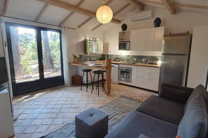 A charming little cottage in the land of cicadas! Pets Allowed in Aubagne, Costa mediterránea (Francia)