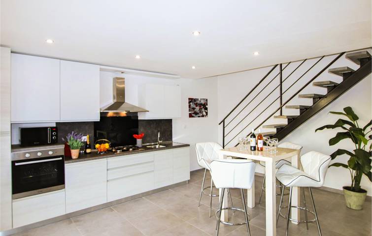 Provence Wohnung: Pool, Parkplatz, WiFi. in Salon-de-Provence, Mittelmeerküste (Frankreich)