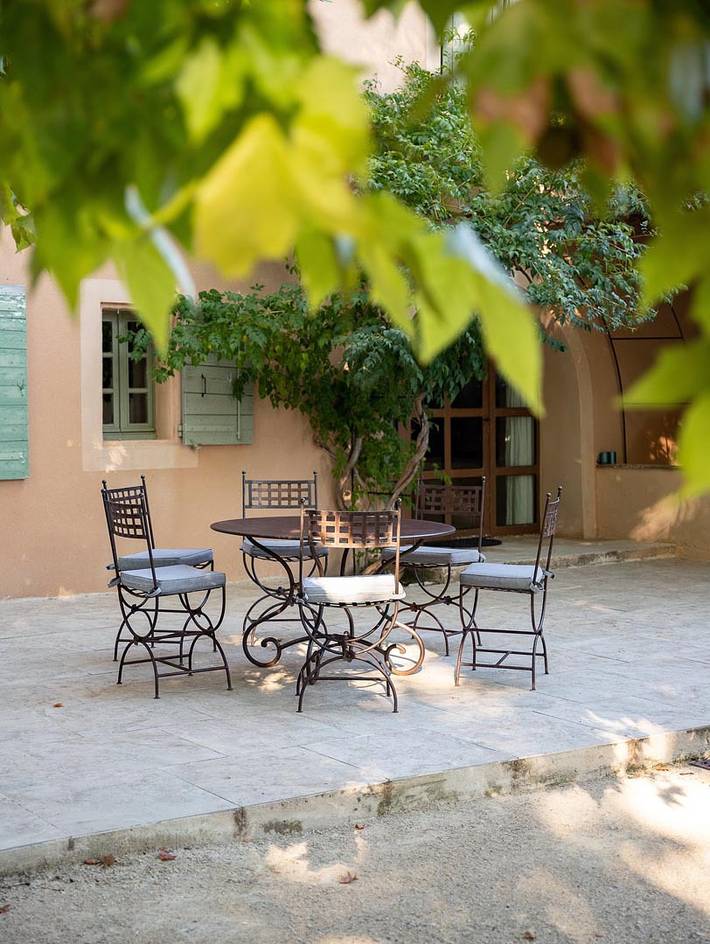 Gîte pour 6 personnes, avec terrasse ainsi que piscine et jardin à Saint-Hippolyte-le-Graveyron - 3