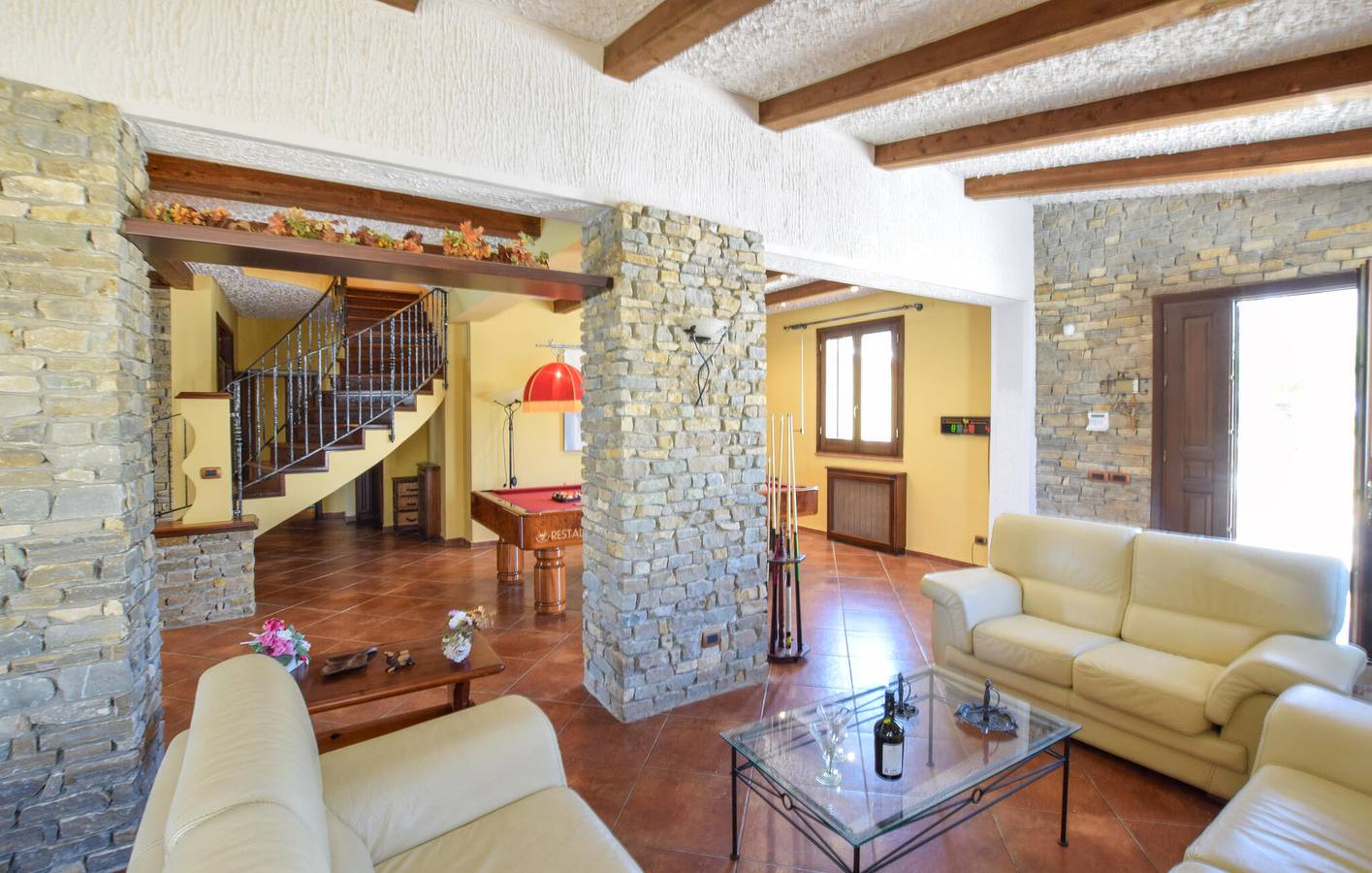 Ferienwohnung am Strand mit Pool und WiFi, 2,5 km von Spiaggia di Casteldaccia entfernt in Altavilla Milicia, Palermo Provinz
