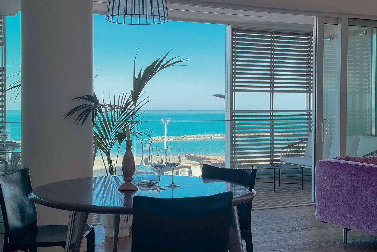 Appartamento intero, Fronte mare | Terrazza attrezzata & comfort in Fontespina, Costa Adriatica Marche