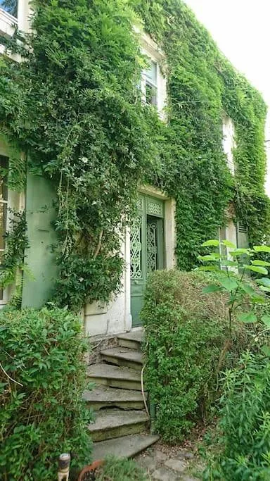 Casa de vacaciones para 12 personas, con jardín además de terraza y jacuzzi - 1