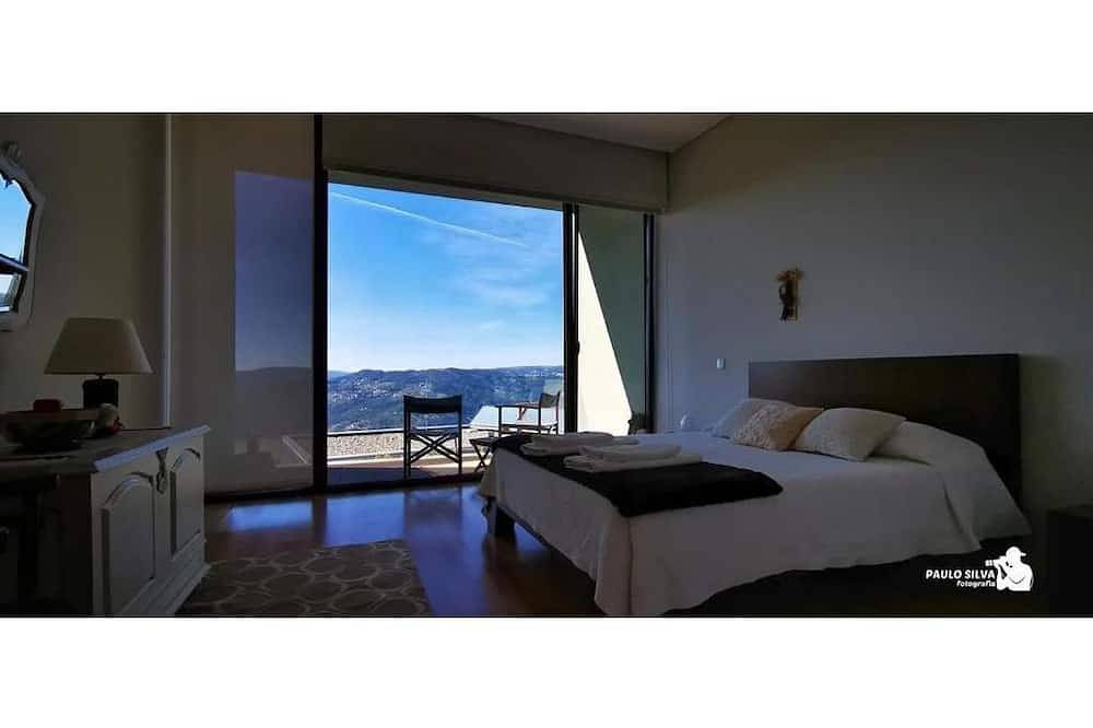 Vald'arêgos Douro Rural Tourism - \"Cortiço\" House in Resende, Douro-Tal