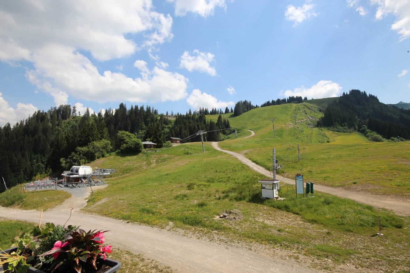 Gehele studio, Studio Pied des Pistes 20 - 4 personnes - Vue montagne - Saint Jean D'Aulps station - Proche Morzine in Saint-Jean-d'Aulps, Les Portes du Soleil