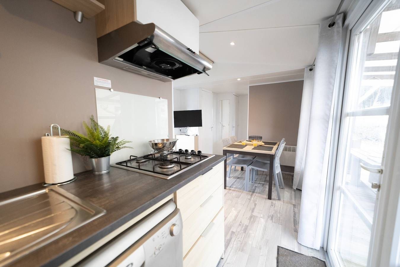 Mobil-home Camping Castellas 4 étoiles à Sète in Sète, Côte d'Améthyste