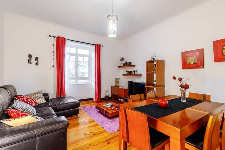 Hel lejlighed, Holiday Apartment "Garden View" with Mountain Views, Private Terrace, and Wi-Fi in Horta, Faial