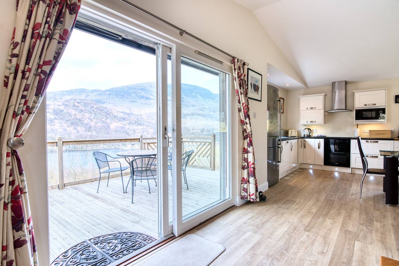 Kingfisher Lodge with sensational loch views in Stirling und Umgebung