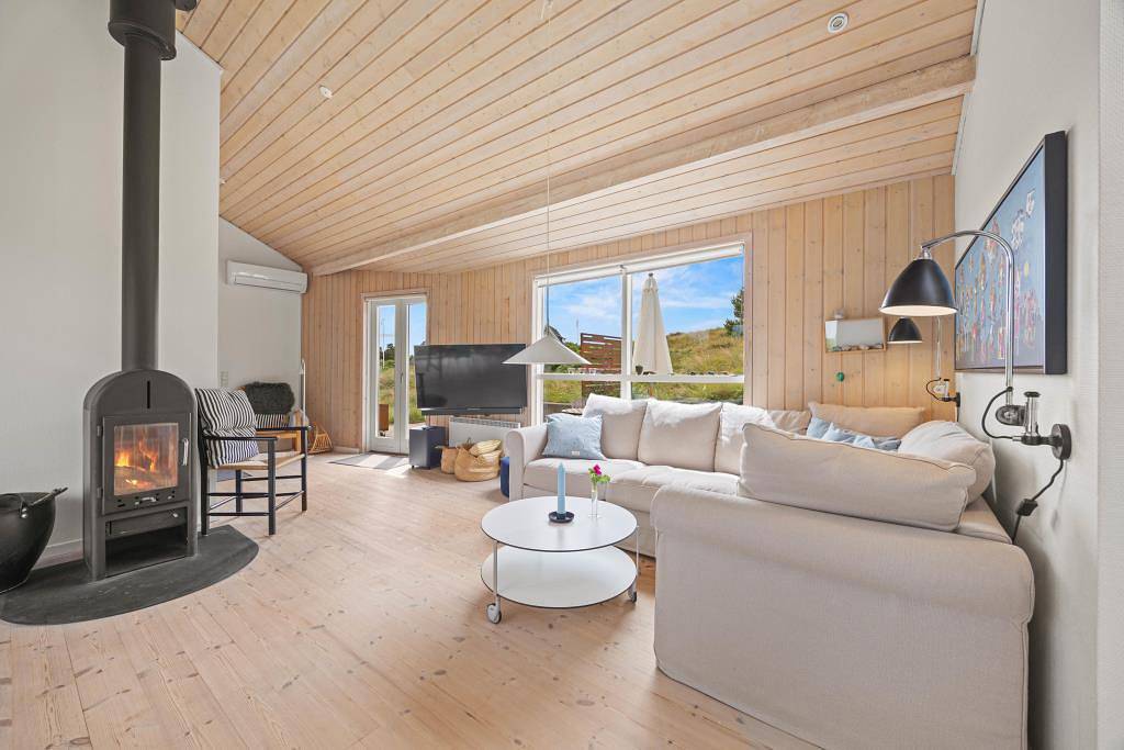 Strandnahes Ferienhaus mit Whirlpool und Sauna für 8 Personen in Grærup, Varde