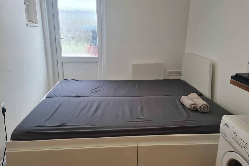 Ganze Wohnung, Cozy Detached Studio Retreat with Kitchen & Bath in Milton Keynes, Südostengland