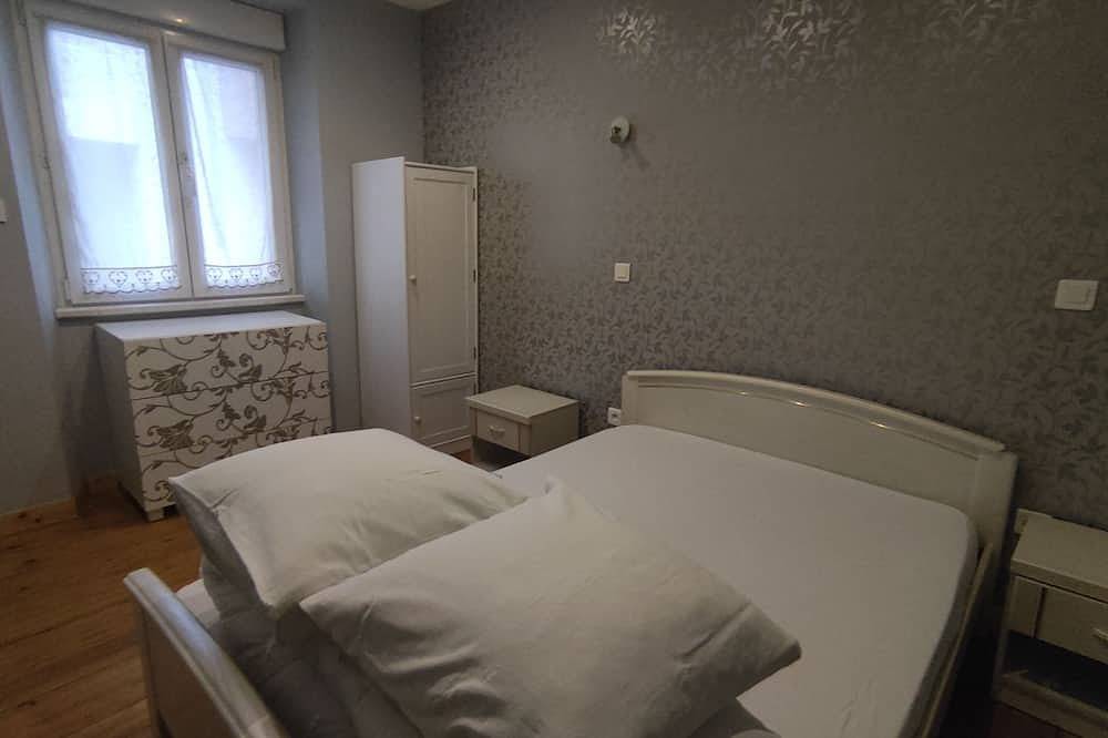 Between Colmar and Grand Ballon \ntownhouse with garden and double garage in Guebwiller, Parc naturel régional des Ballons des Vosges