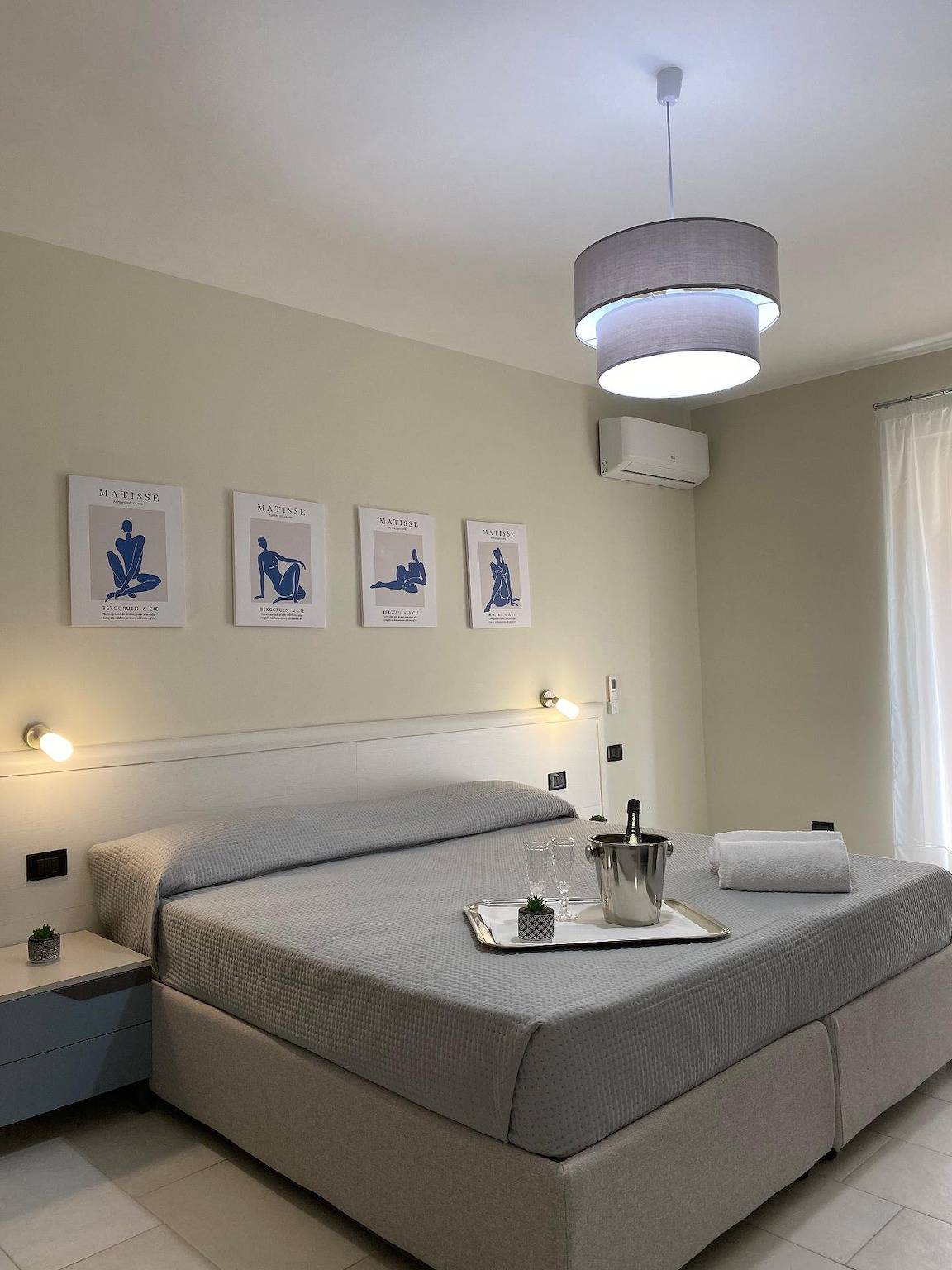 Appartamento intero, Scala dei Turchi Palace Suites per 2 a Realmonte in Realmonte, Provincia di Agrigento
