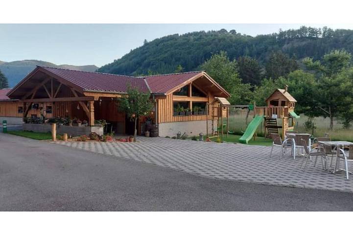 Gîte pour 10 personnes, avec jardin à Husseren-Wesserling - 2