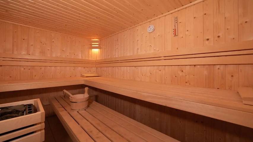 Ferienhaus für 11 Personen, mit Garten und Whirlpool sowie Sauna in Colijnsplaat - 4