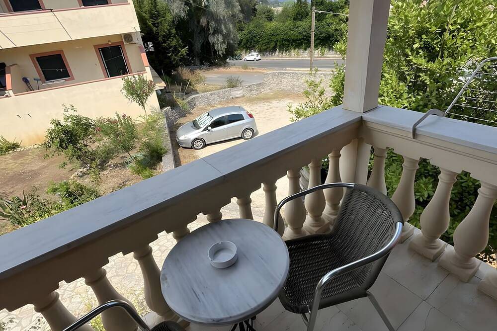 Stylish in Gouvia – Kitchenette 5 in Corfu