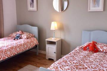 Log Cabin for 8 People in Glenties, County Donegal, Photo 1