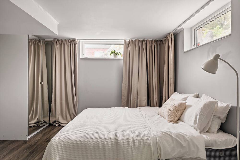 Stylish Nordic Escape Near Stockholm in Huddinge, Svenska Östersjön