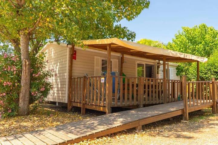 Camping pour 4 personnes à Vic-la-Gardiole