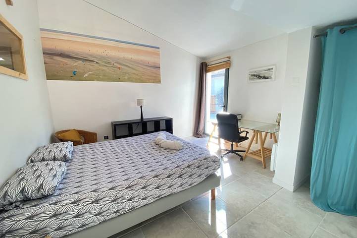 Location de vacances pour 12 personnes, avec terrasse et jardin à Armissan - 4