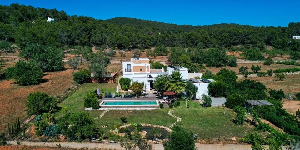 Holiday home for 2 people, with view and garden as well as pool - 1
