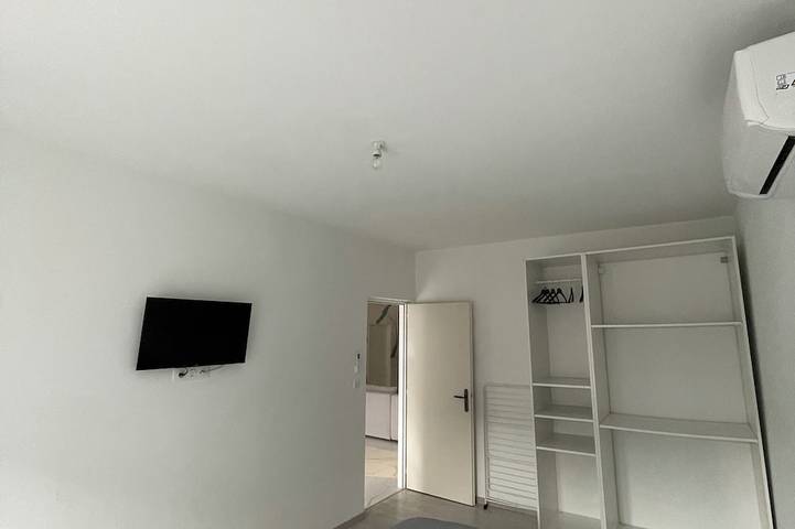 Gîte pour 4 personnes à Saint-Étienne-de-Saint-Geoirs - 2