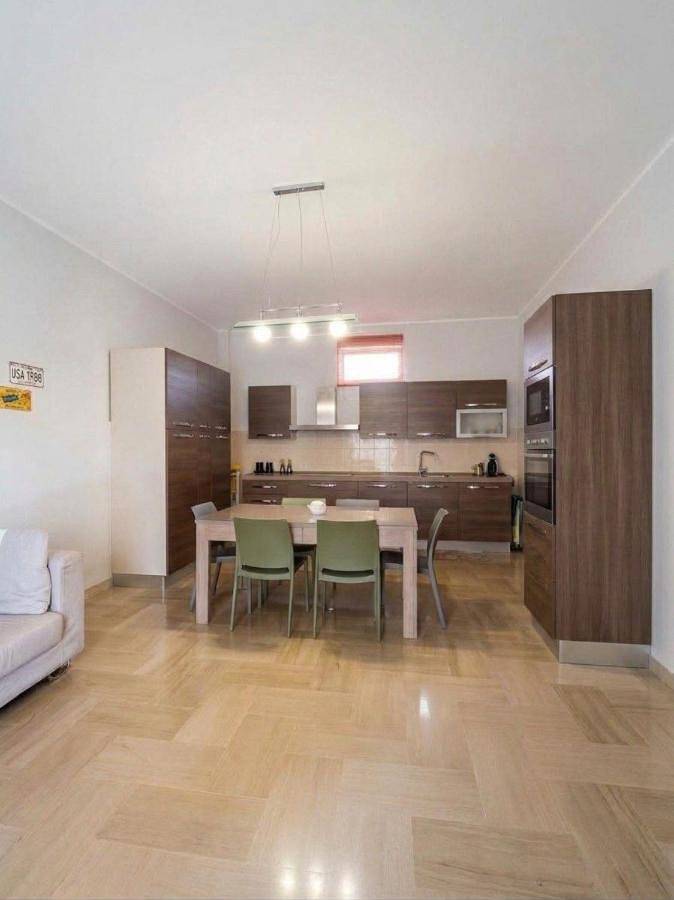 Gîte pour 6 personnes, avec Balcon ainsi que Terrasse et Vue à Adrano - 2