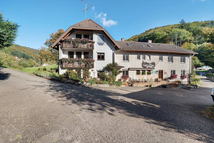 Studio für 2 Personen, mit Balkon und Garten sowie Sauna in Freiamt