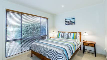 Holiday Home for 8 People in Inverloch, Bass Coast Shire, Photo 1