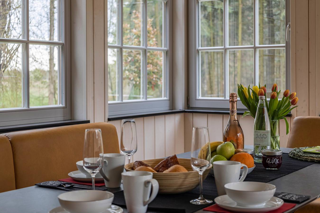 Appartamento intero, Appartamento 'Suite con veranda invernale' con vista montagna, piscina comune e Wi-Fi in Oerrel, Dedelstorf