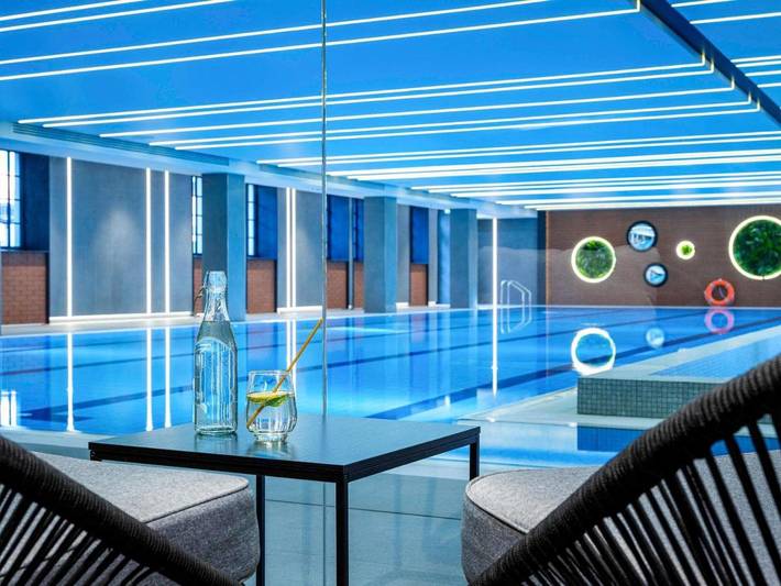 Hôtel pour 2 personnes, avec bassin pour enfant et jacuzzi ainsi que sauna et piscine, animaux acceptés