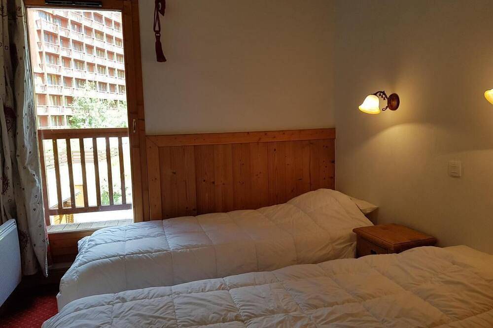 Entire apartment, 50m from ski slopes, 2nd floor, view mountain, fitness, swimming pool, sauna, balcony in Les Arcs, Bourg-Saint-Maurice