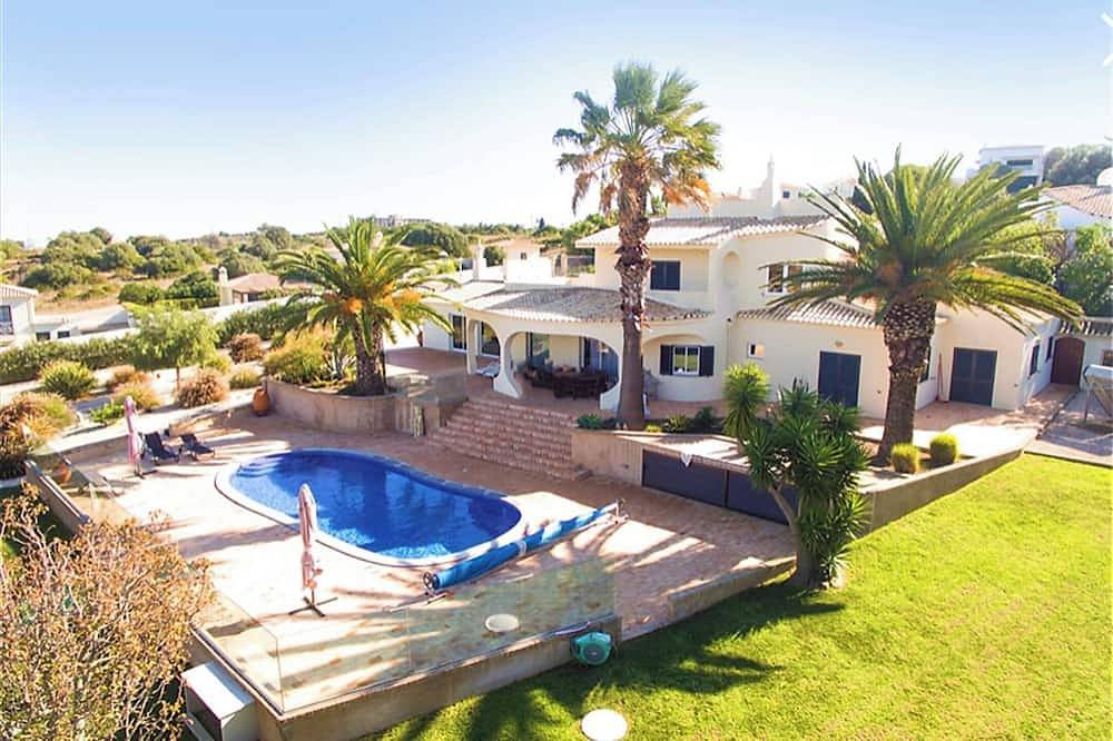 Casa vacanza a Luz a partire da 535€ a notte