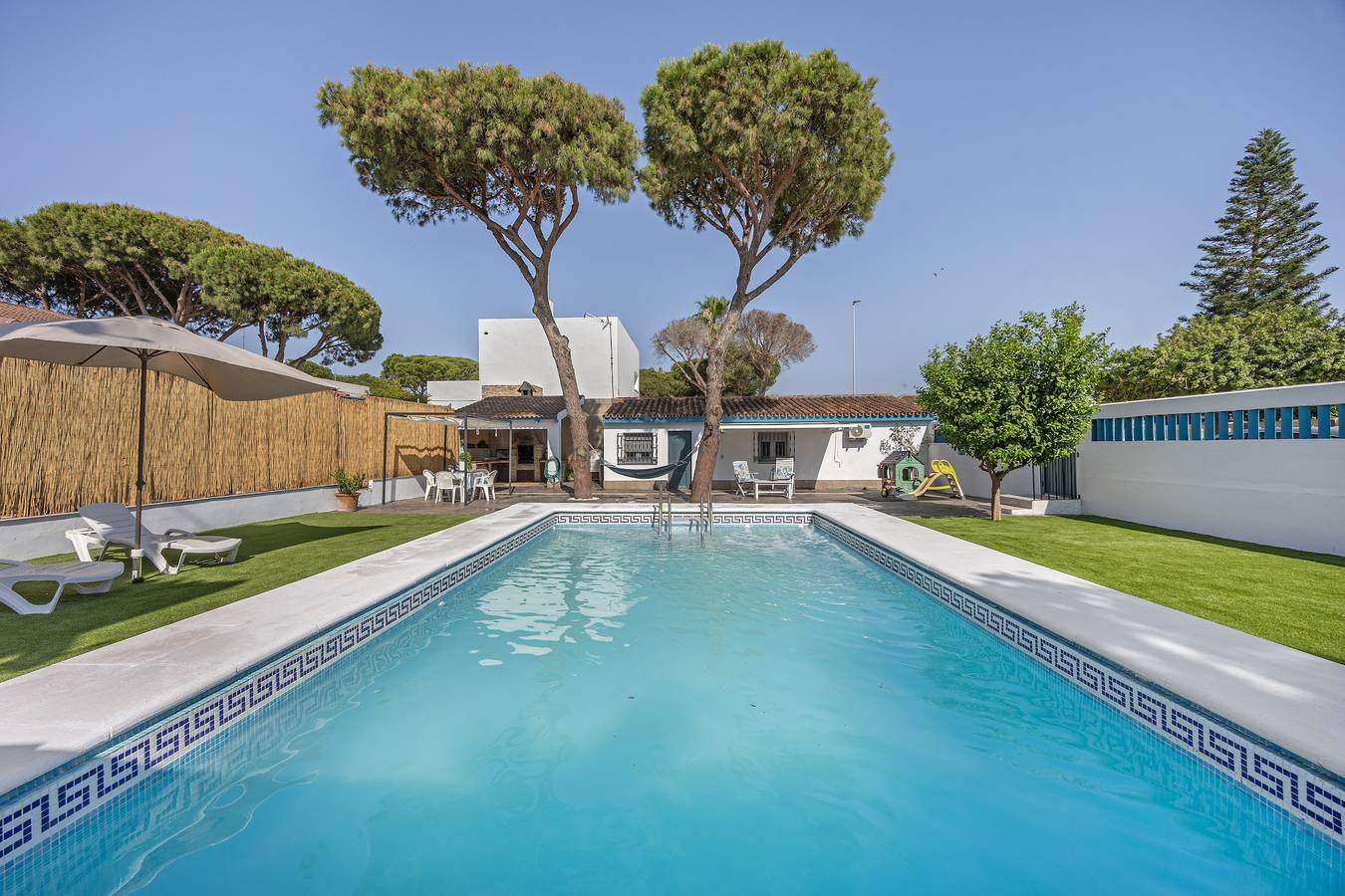 Ferienhaus 'Melkart Loft Sancti Petri' mit privatem Pool, Wlan und Klimaanlage in Los Gallos-Cerromolino, Chiclana de la Frontera