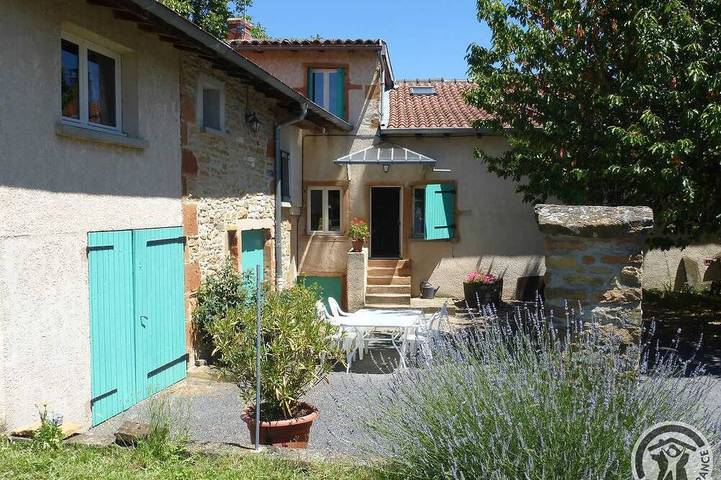 Location de vacances pour 8 personnes, avec Jardin à Marcy