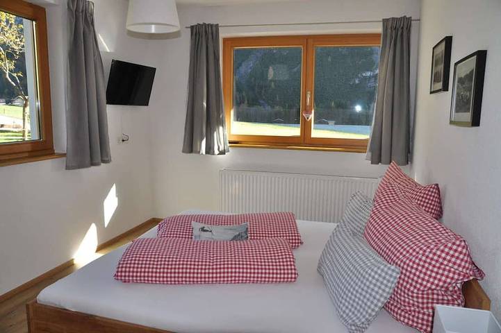 Hütte für 4 Personen, mit Garten und Terrasse im Lechtal - 2